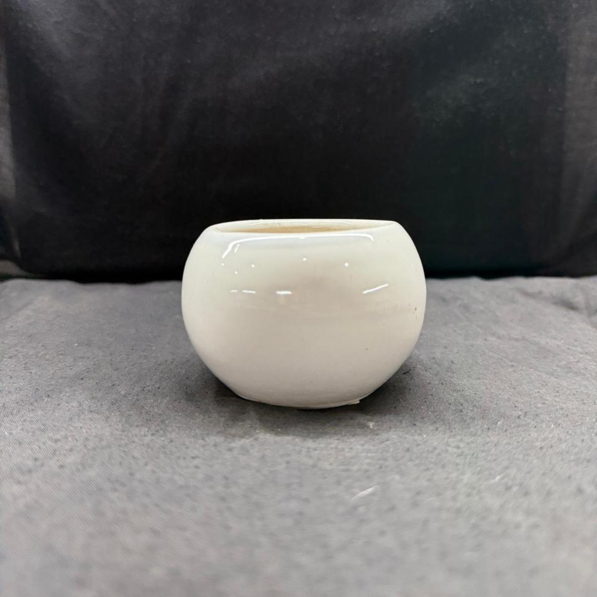 White Mini Ball Ceramic Pot